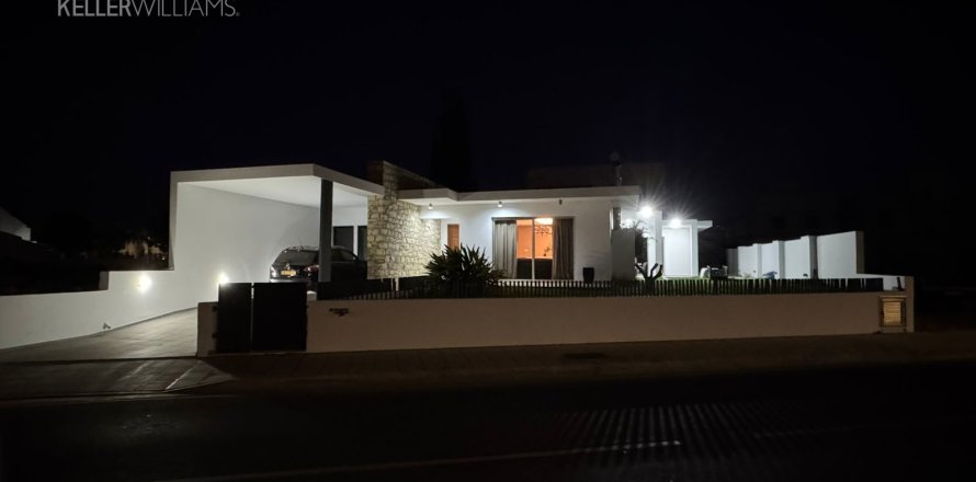 4 chambres Maison de Ville à Larnaca, Larnaka,  No. 39971