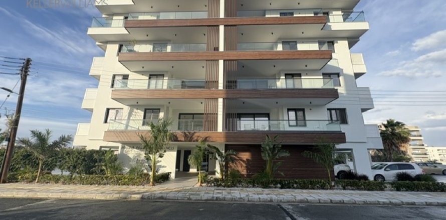 2 bedrooms Apartment in Livadia, Nicosia,  No. 39972