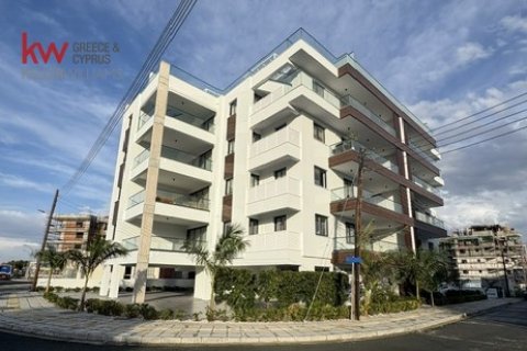 2 bedrooms Apartment in Livadia, Nicosia,  No. 39972 2