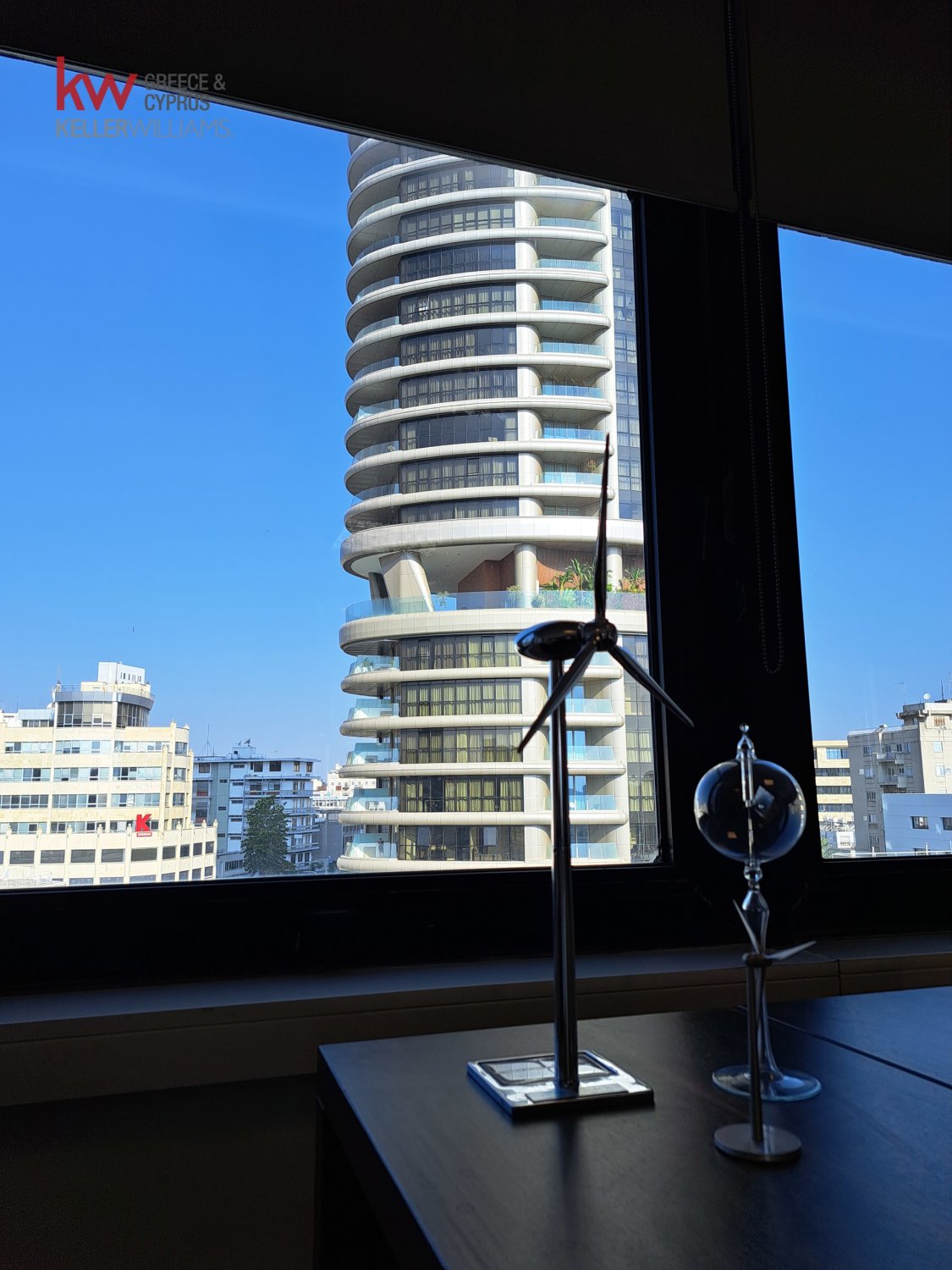 6 pièces Bureau à Nicosia, Chypre No. 39970