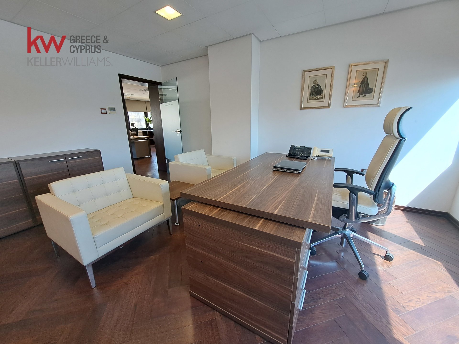6 pièces Bureau à Nicosia, Chypre No. 39970