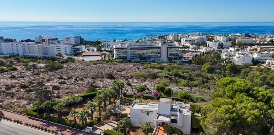 3 bedrooms Villa in Ayia Napa, Ammochostos,  No. 36204