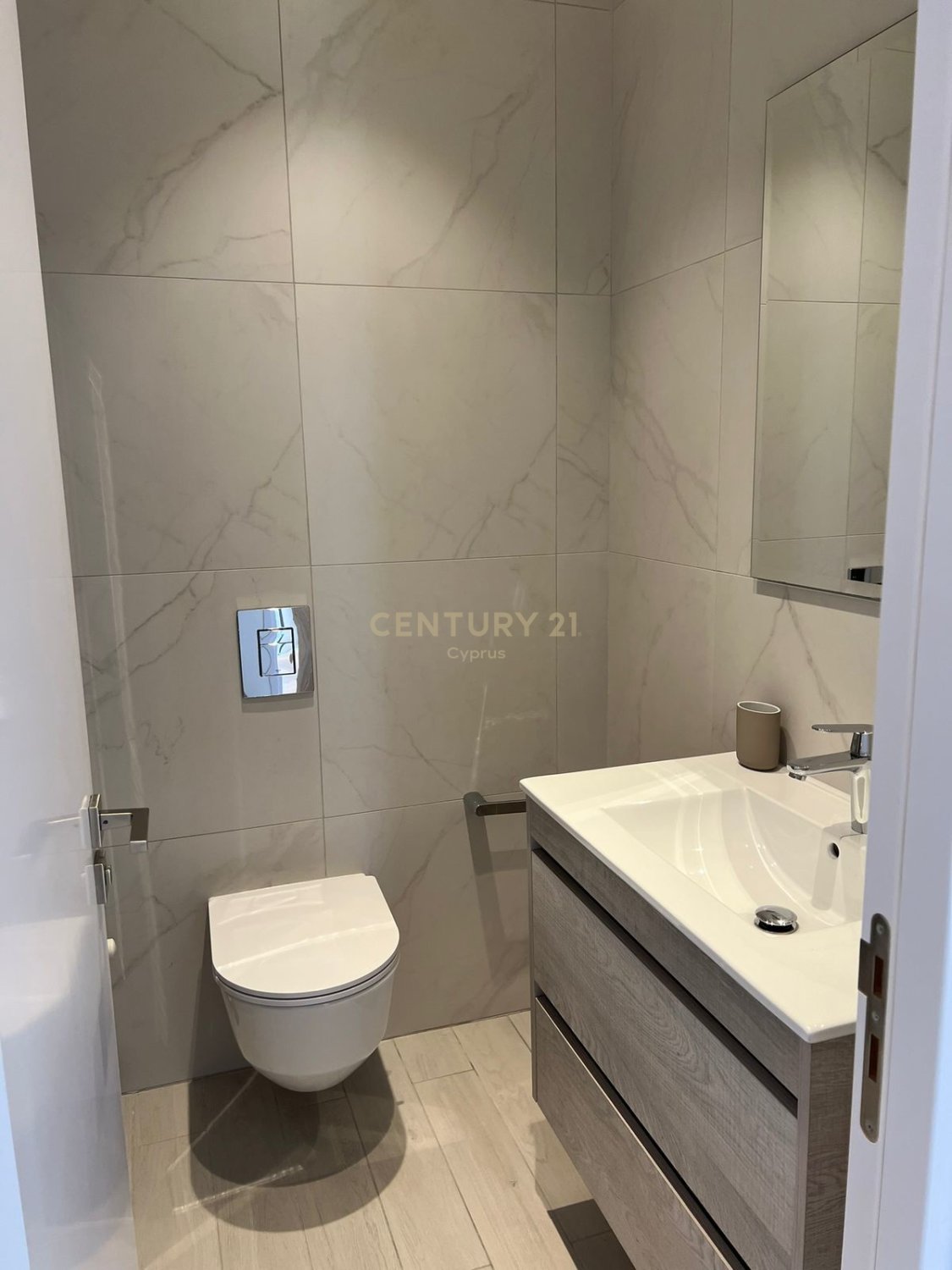 2 bedrooms Apartment in Nicosia, Cyprus No. 53358