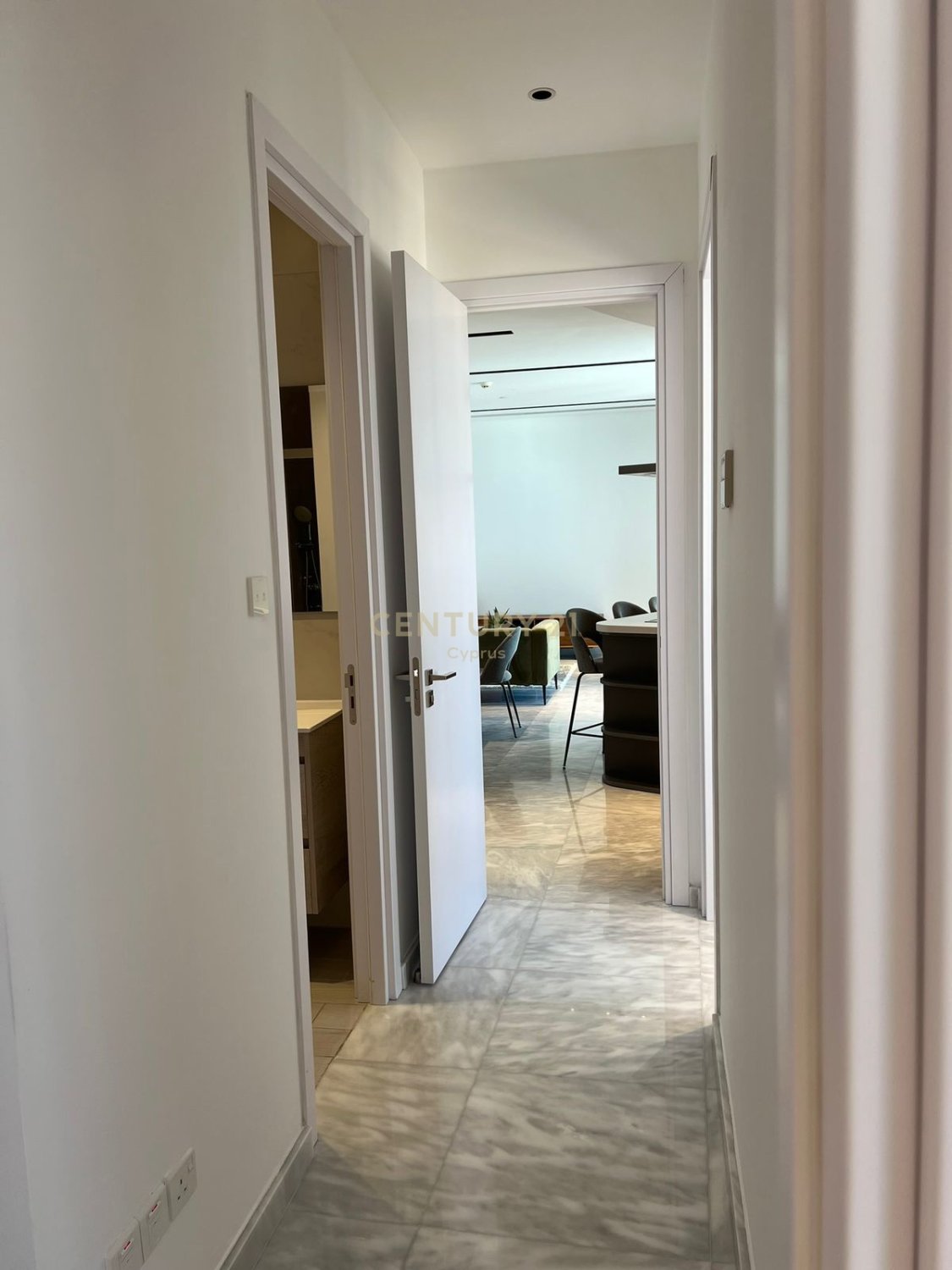 2 bedrooms Apartment in Nicosia, Cyprus No. 53358
