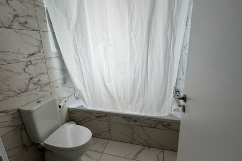 2 bedrooms Apartment in Larnaca, Larnaka,  No. 40479 4