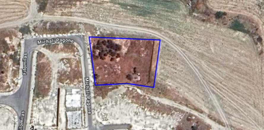 1701m2 Land in Larnaka,  No. 40478