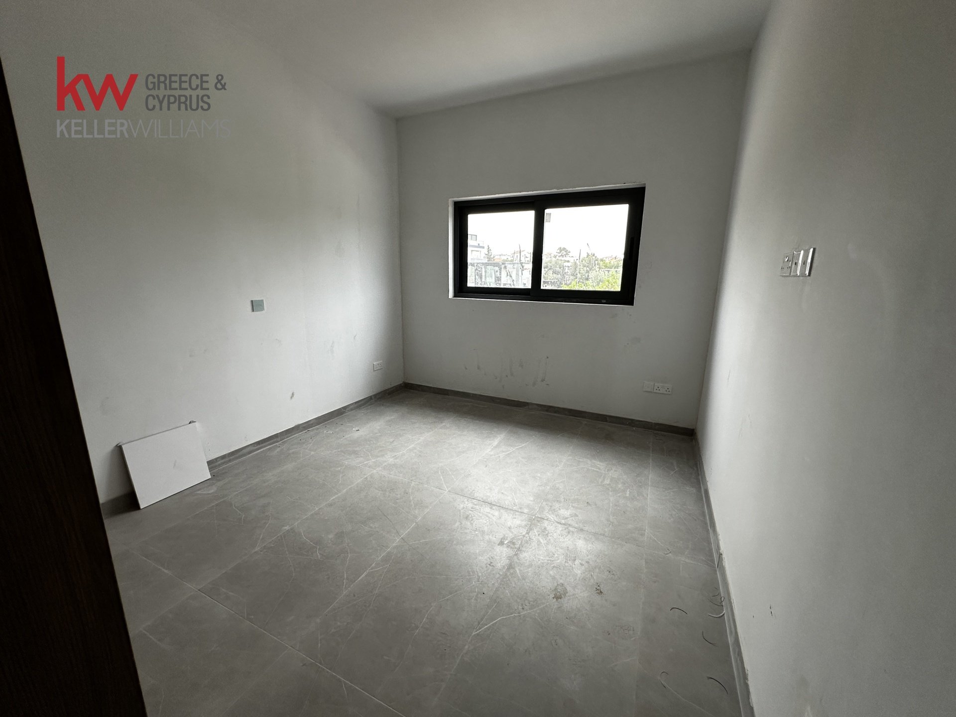 2 bedrooms Apartment in Kolossi, Limassol, Cyprus No. 40473