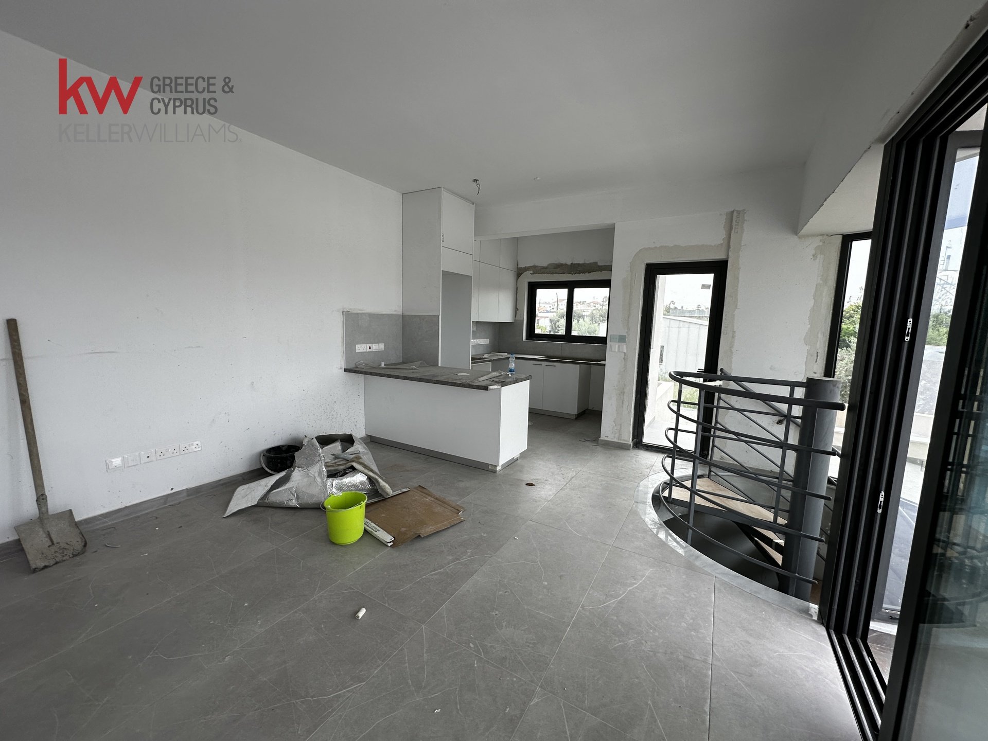 2 bedrooms Apartment in Kolossi, Limassol, Cyprus No. 40473