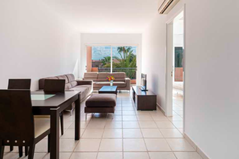 Квартира с 2 спальнями в Мандрия, Пафос,  № 48479 4