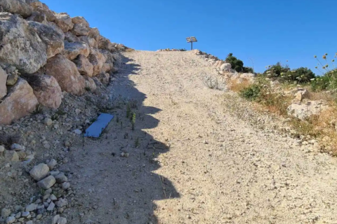 Земельный участок в Агиос Тихонас, Лимасол,  № 48475 4