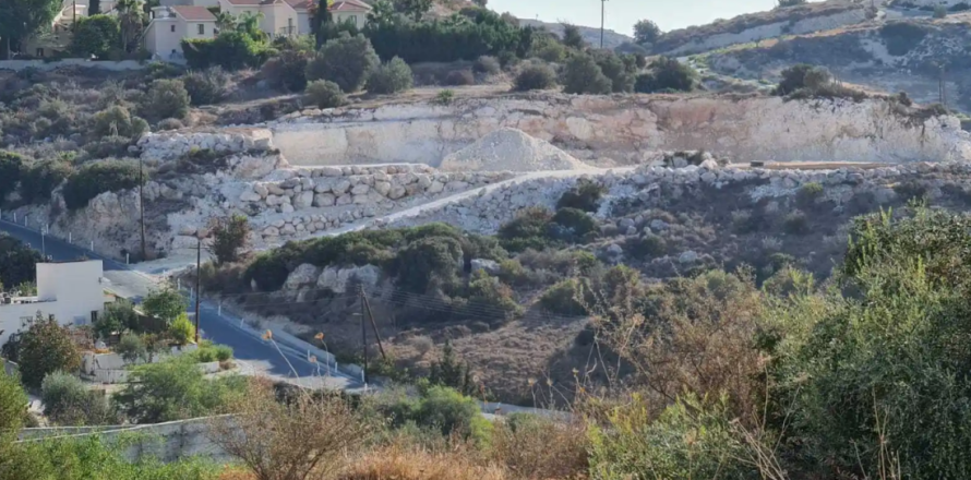 Земельный участок в Агиос Тихонас, Лимасол,  № 48475