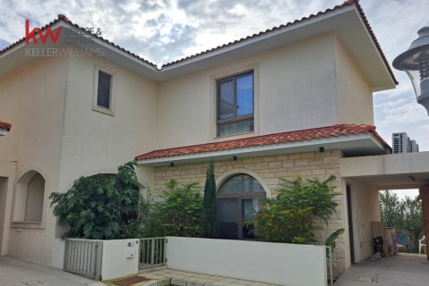 3 bedrooms Villa in Livadia, Nicosia,  No. 39528