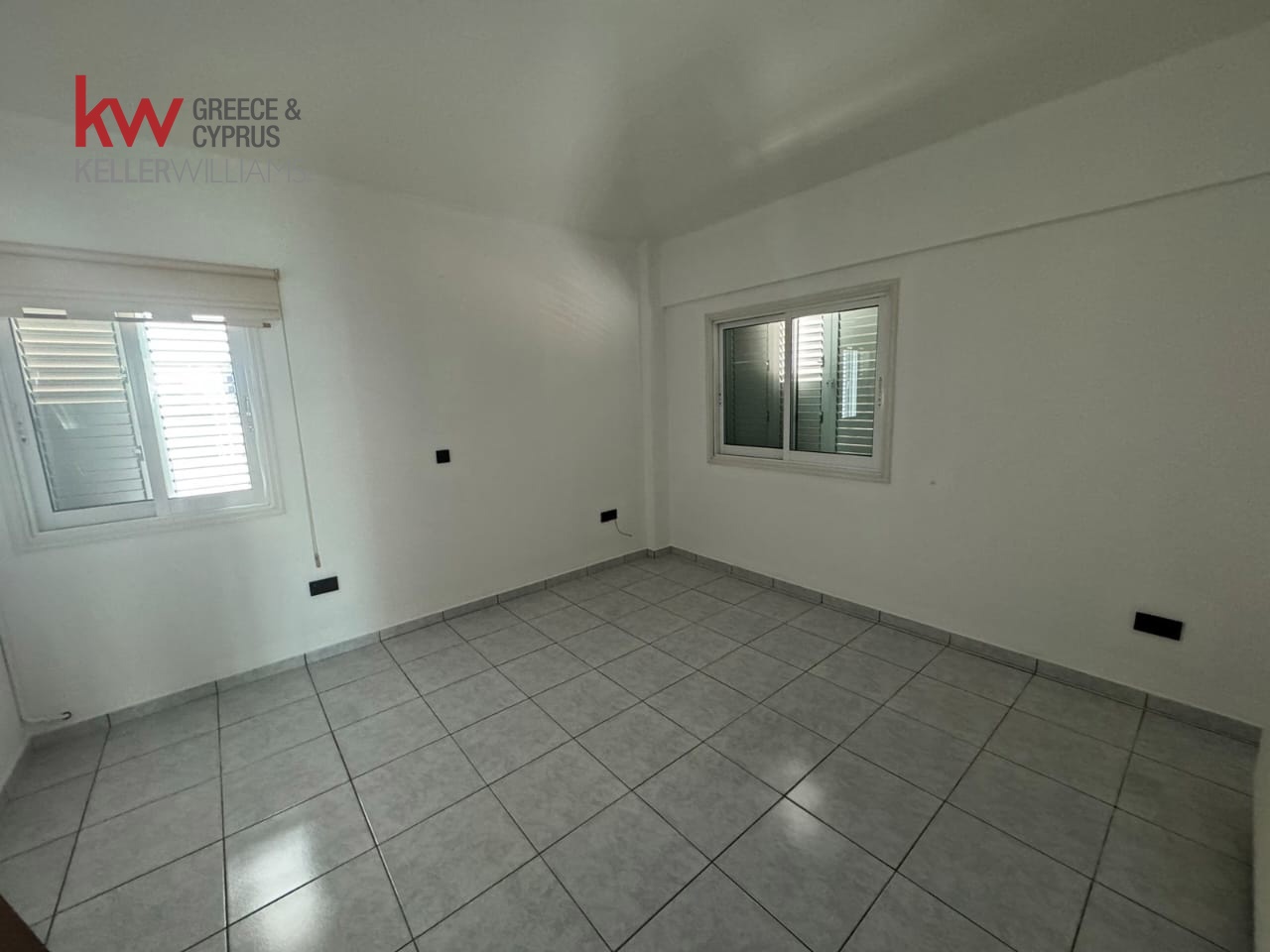 5 bedrooms Townhouse in Latsia, Nicosia, Cyprus No. 39532