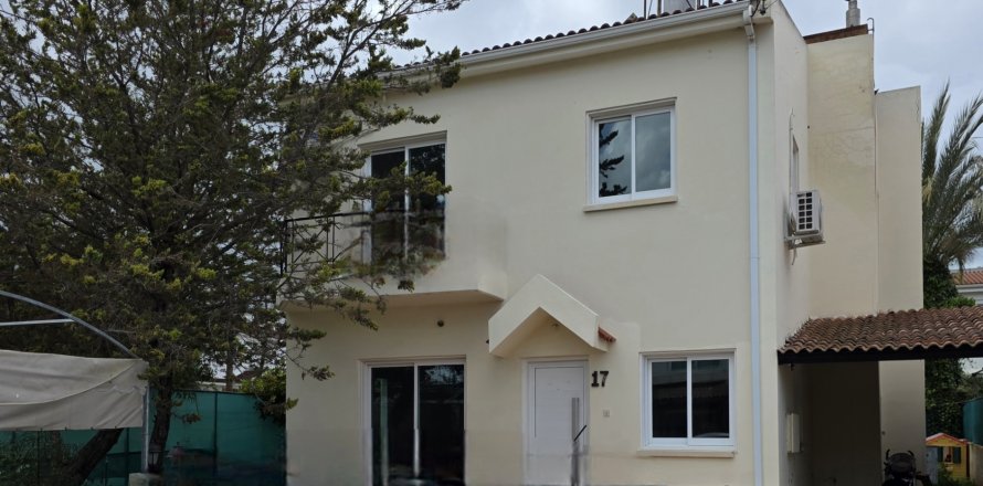 4 chambres Maison de Ville à Lakatamia, Nicosia,  No. 51559