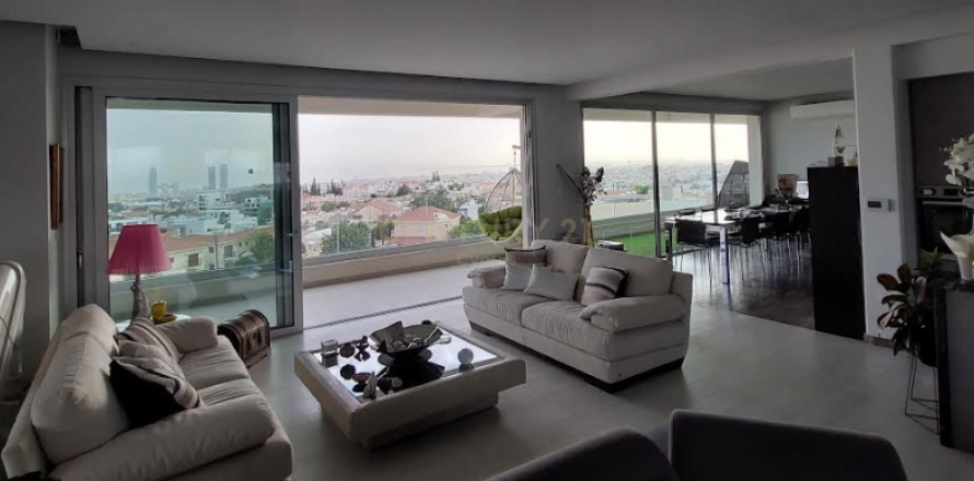 3 dormitorios Apartamento en Agios Athanasios, Limassol,  No. 55868