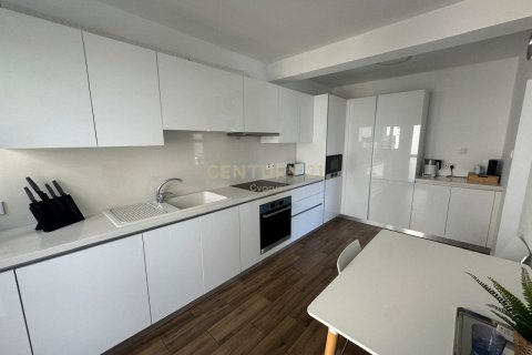 Квартира с 4 спальнями в Агиос Тихонас, Лимасол,  № 55873 4