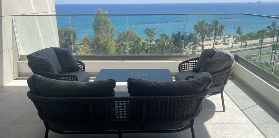 2 dormitorios Apartamento en Agios Tychonas, Limassol,  No. 55867