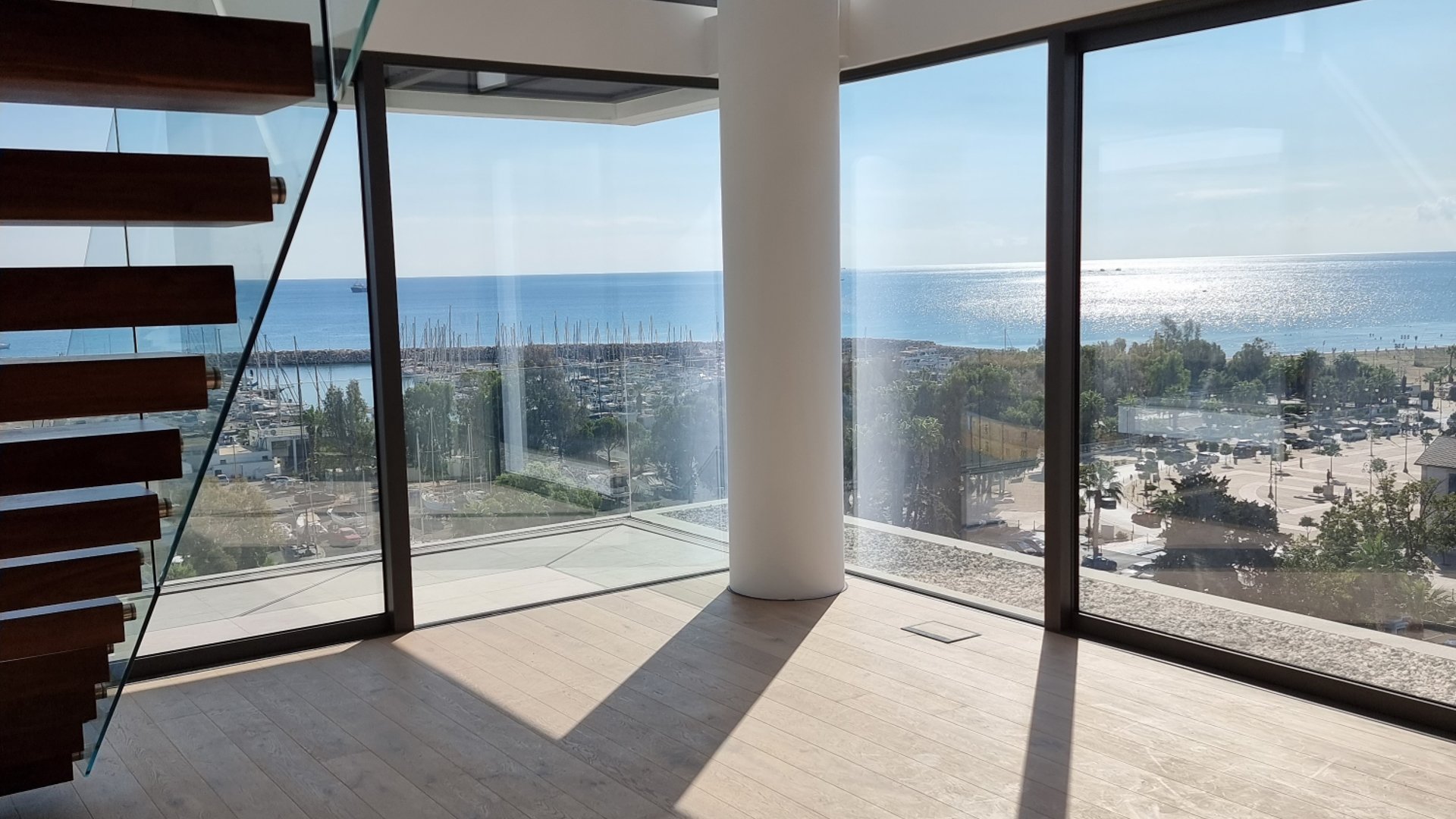 3 bedrooms Apartment in Larnaca, Larnaka, Cyprus No. 26385