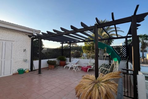 4 bedrooms Villa in Erimi, Limassol,  No. 51393 15