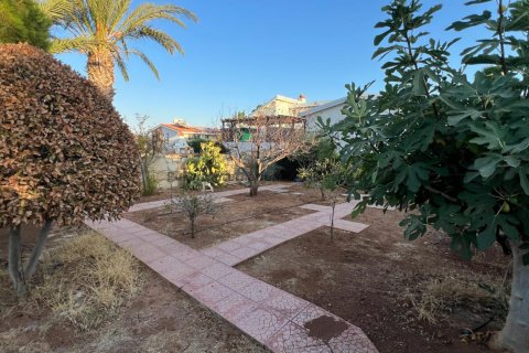 4 bedrooms Villa in Erimi, Limassol,  No. 51393 19