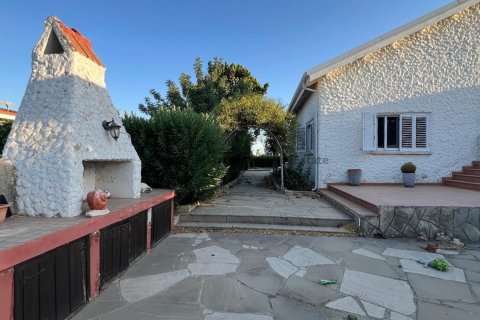 4 bedrooms Villa in Erimi, Limassol,  No. 51393 17