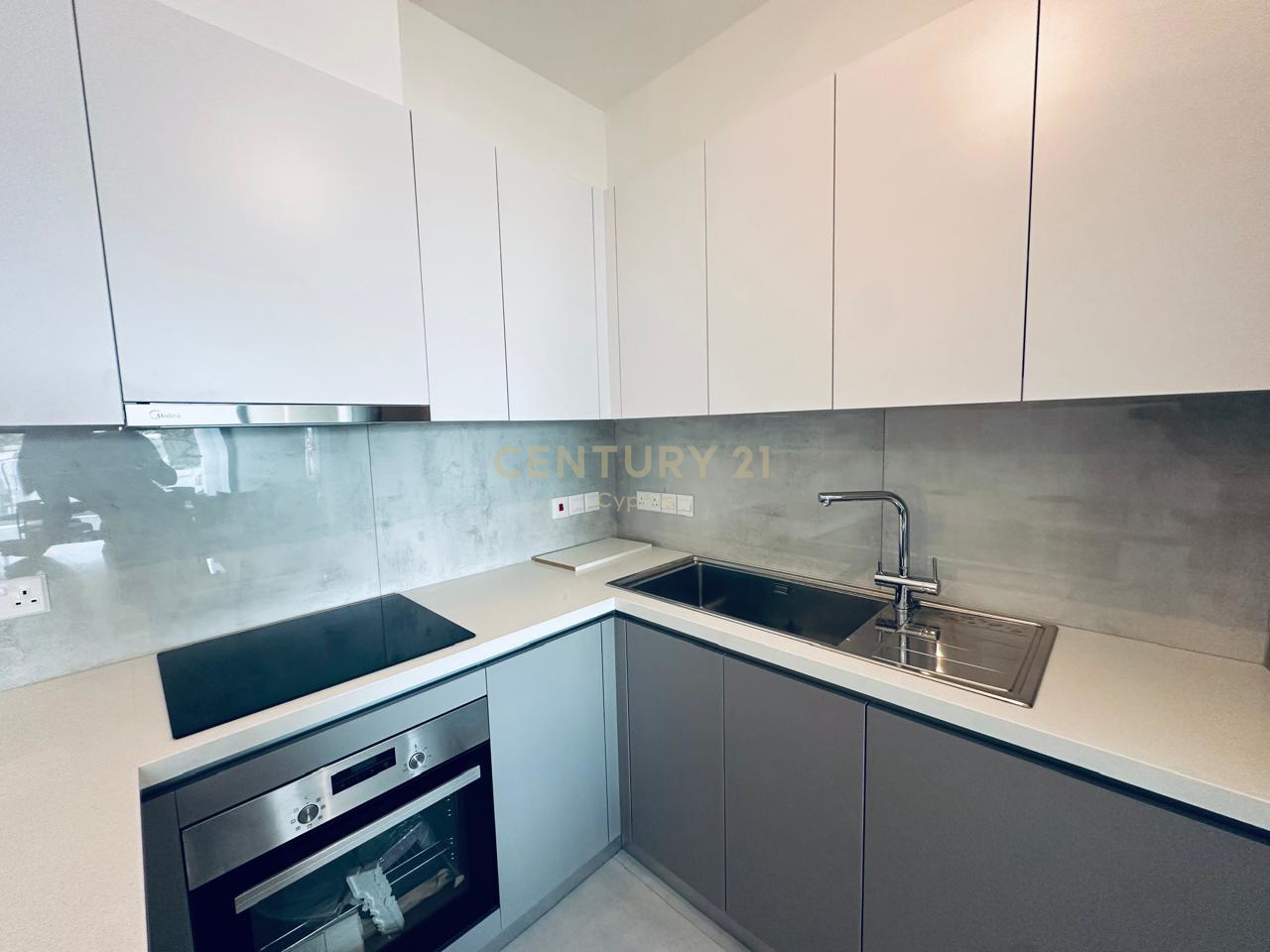 2 bedrooms Penthouse in Limassol, Cyprus No. 53971