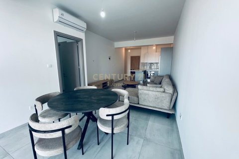2 bedrooms Penthouse in Limassol, No. 53971 4