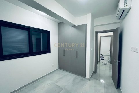 2 dormitorios Apartamento en Limassol, No. 53970 12