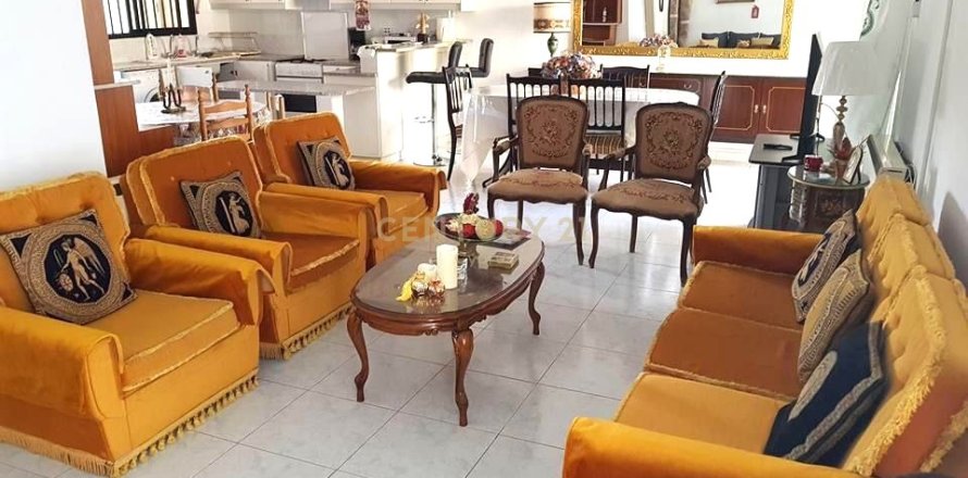 2 bedrooms Villa in Limassol,  No. 57206