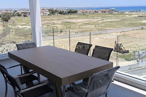 3 bedrooms Penthouse in Larnaca, Larnaka,  No. 57208 11
