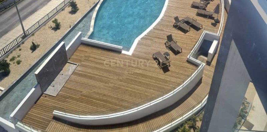 3 bedrooms Penthouse in Larnaca, Larnaka,  No. 57208