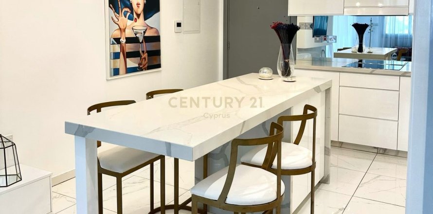 2 bedrooms Apartment in Limassol,  No. 57205