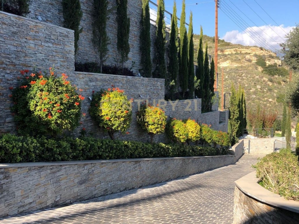 5 dormitorios Villa en Germasogeia, Limassol, Chipre No. 55716