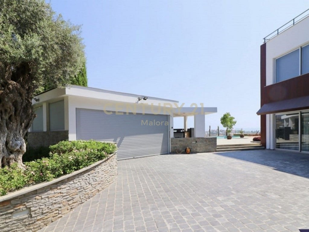 5 dormitorios Villa en Germasogeia, Limassol, Chipre No. 55716