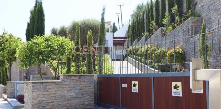 5 dormitorios Villa en Germasogeia, Limassol,  No. 55716