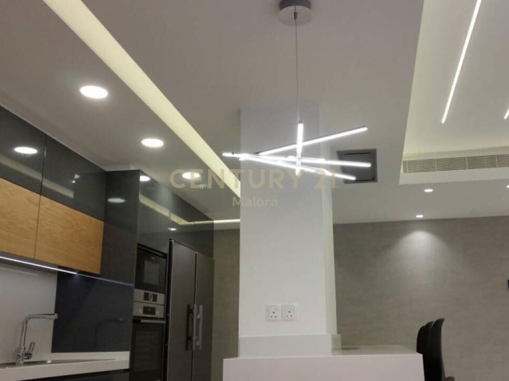 4 bedrooms Apartment in Agios Tychonas, Limassol, Cyprus No. 55715