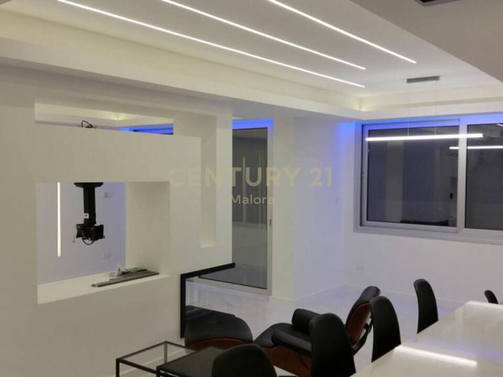 4 bedrooms Apartment in Agios Tychonas, Limassol, Cyprus No. 55715