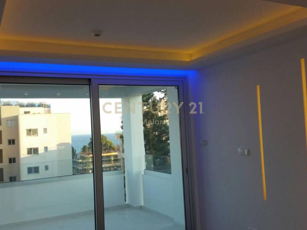 4 bedrooms Apartment in Agios Tychonas, Limassol, Cyprus No. 55715