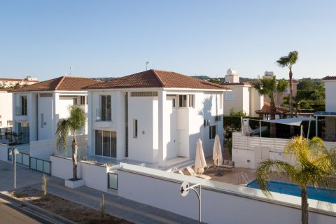 3 bedrooms Villa in Protaras, Ammochostos,  No. 42841 2