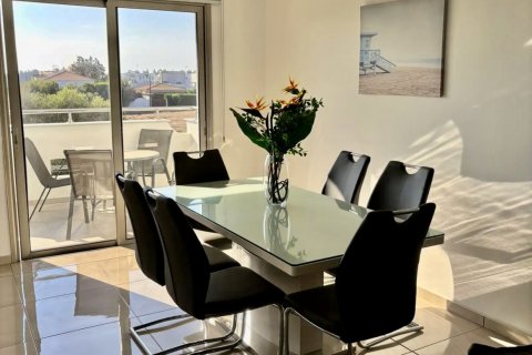 2 bedrooms Apartment in Meneou, Larnaka,  No. 40082 3