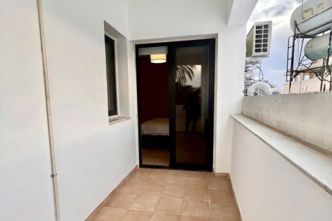 2 bedrooms Apartment in Larnaca, Larnaka,  No. 40081 10