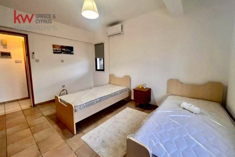 2 bedrooms Apartment in Larnaca, Larnaka,  No. 40081 11