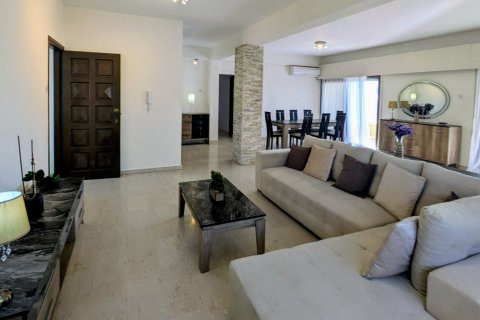 3 bedrooms Townhouse in Agios Athanasios, Limassol, No. 40085 2