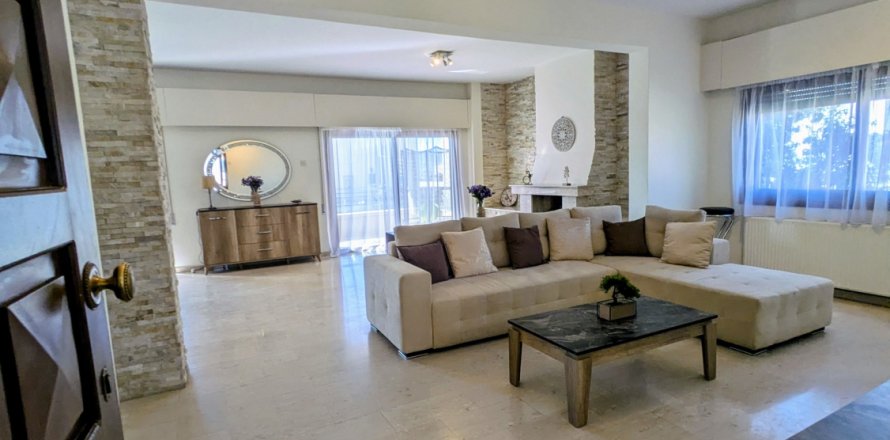 3 bedrooms Townhouse in Agios Athanasios, Limassol, No. 40085