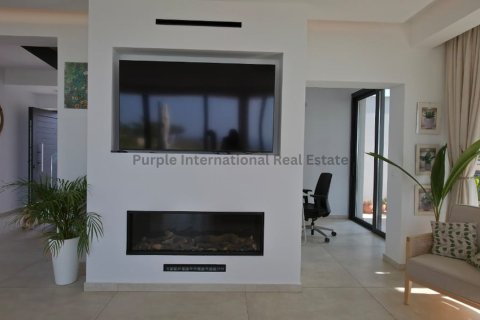 Вилла с 4 спальнями в Тала, Пафос,  № 39255 7