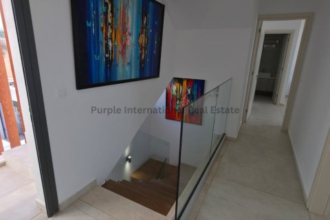 Вилла с 4 спальнями в Тала, Пафос,  № 39255 15