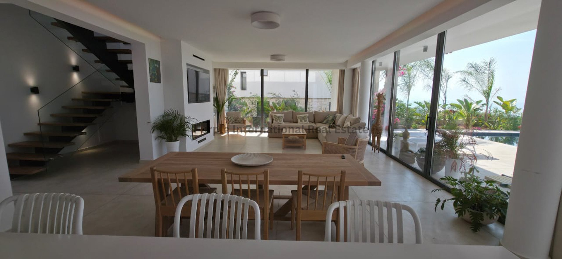 4 bedrooms Villa in Tala, Paphos, Cyprus No. 39255