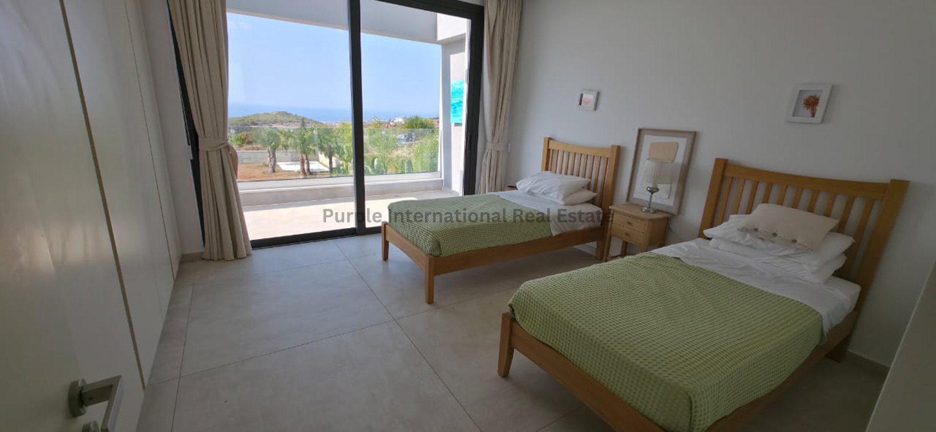 4 bedrooms Villa in Tala, Paphos, Cyprus No. 39255
