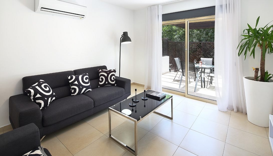 2 bedrooms Villa in Paphos, Cyprus No. 55632