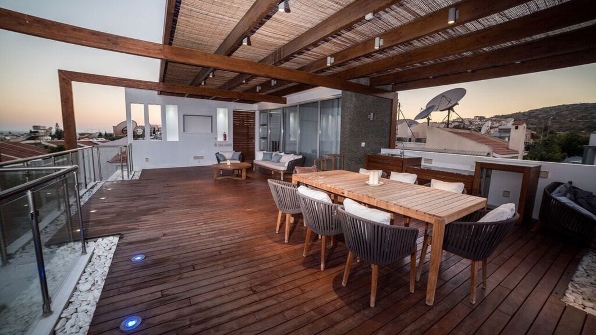 4 bedrooms Villa in Limassol, Cyprus No. 28247